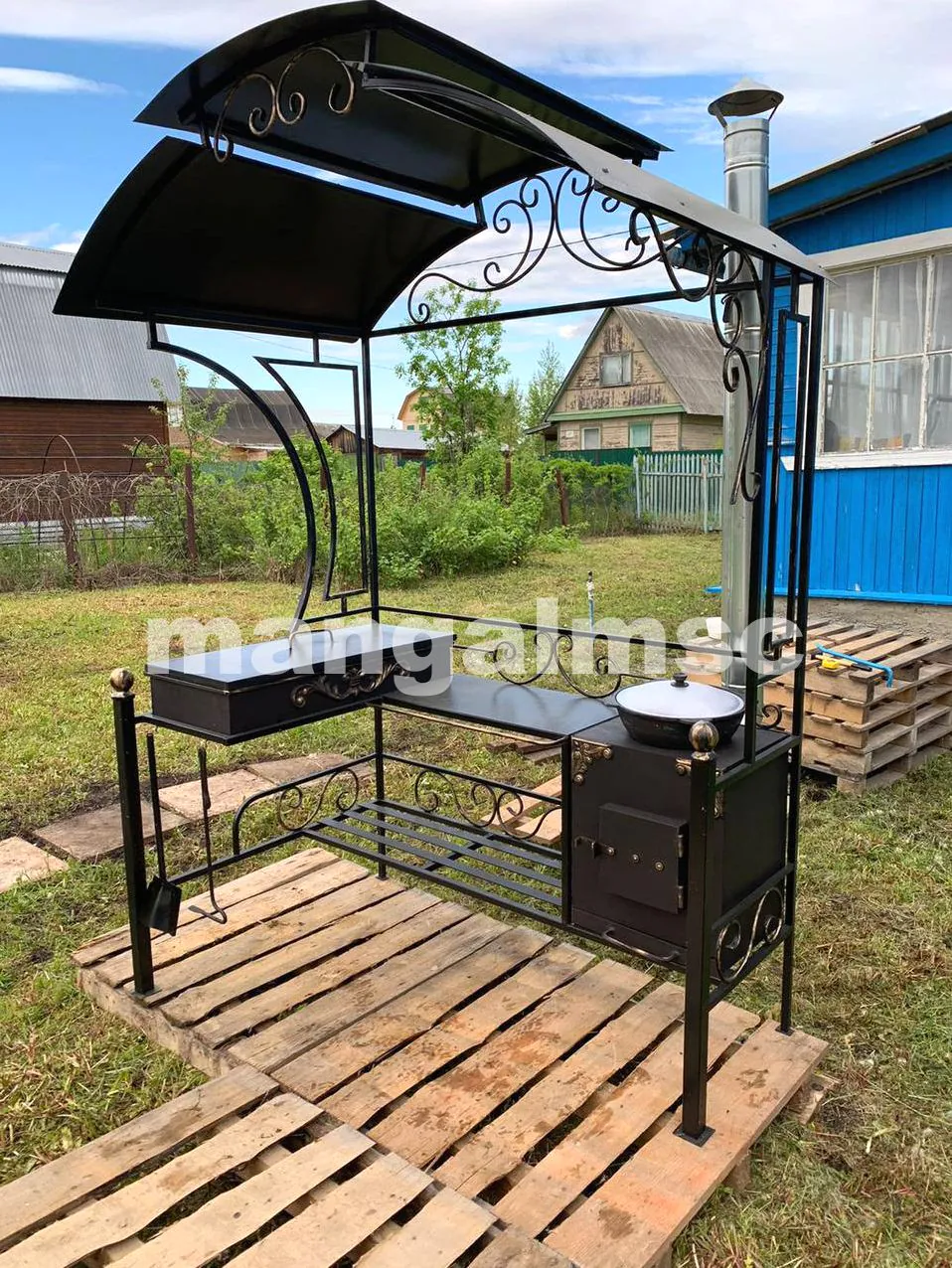 мангал с крышей очаг new
